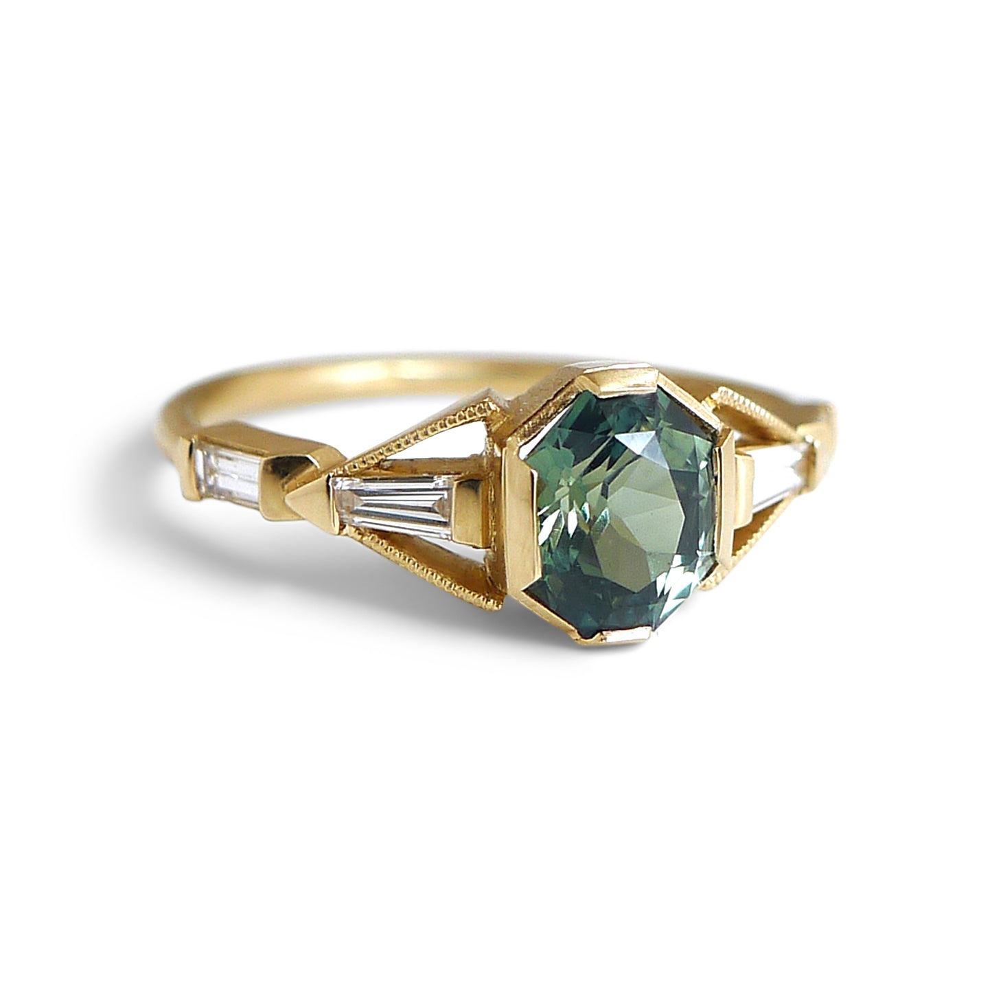 Obel Ring With Green Sapphire