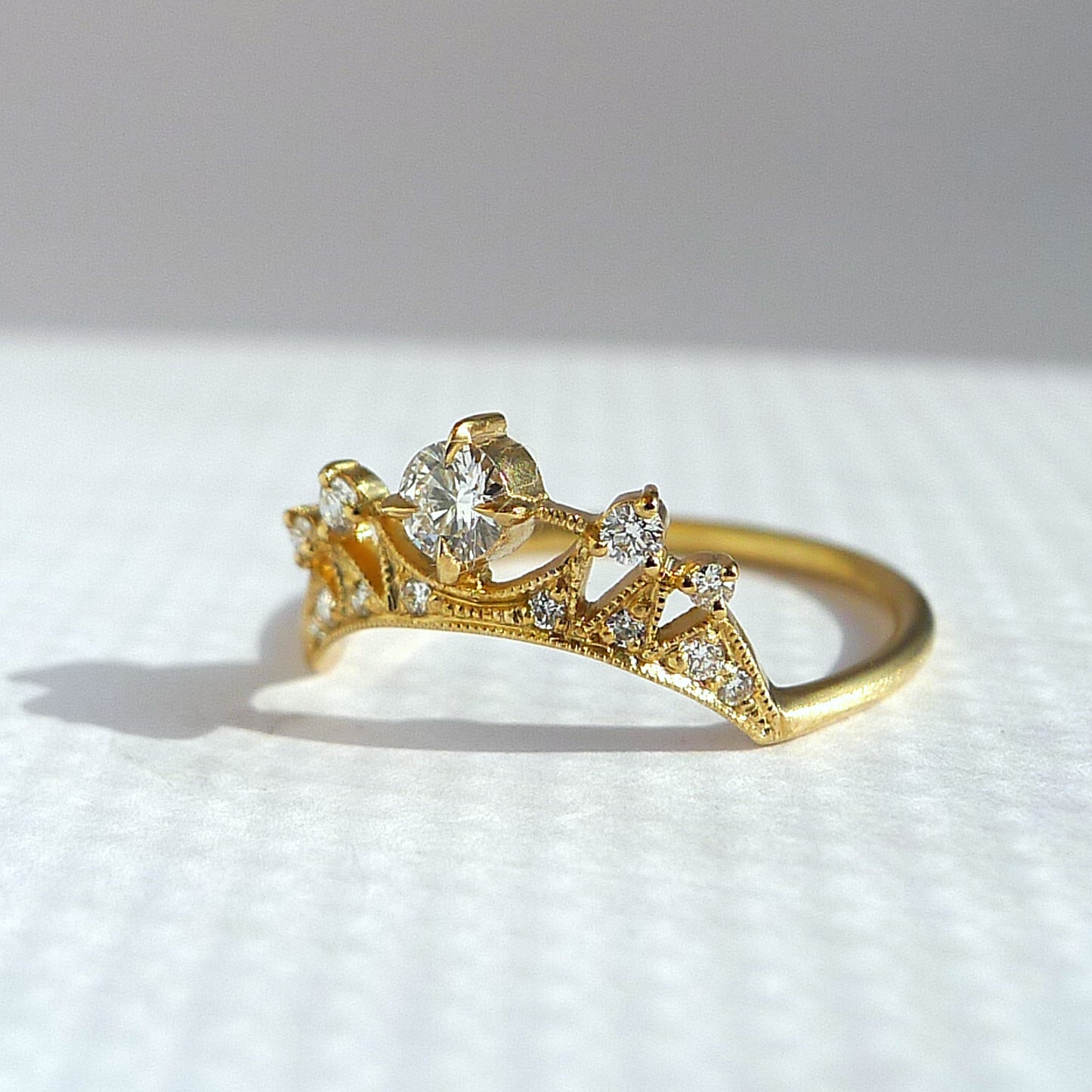 Astrid Luna Ring