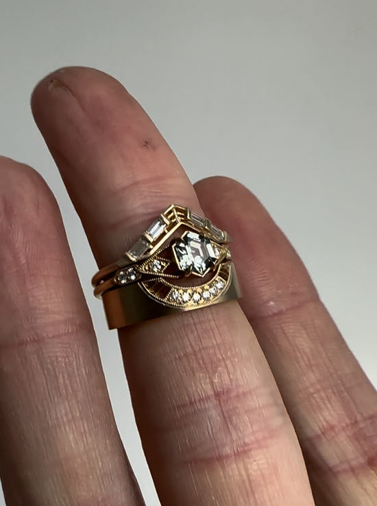 Stratum Ring