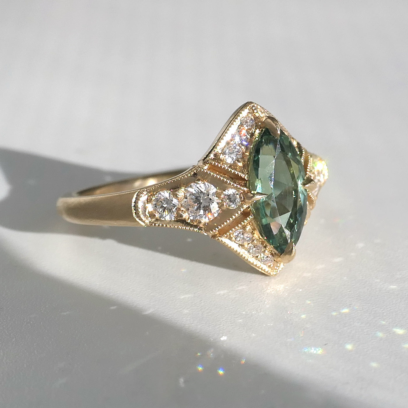 Jesse Ring With 1.02ct Sapphire