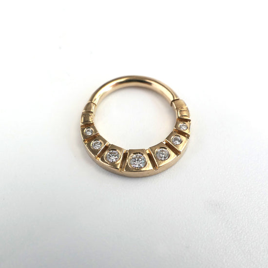 Kitt Hinge Ring