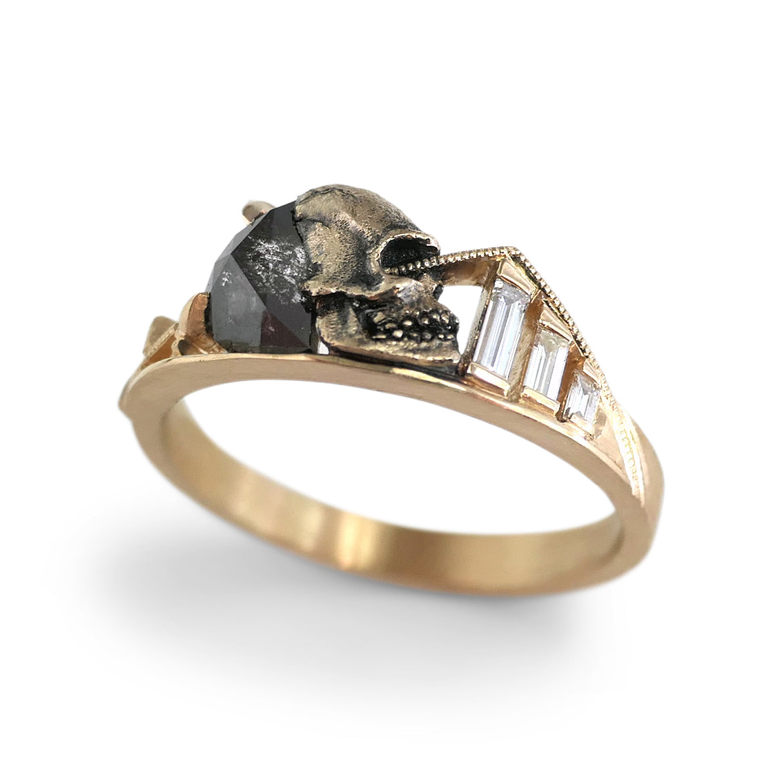 Lux Mori Ring