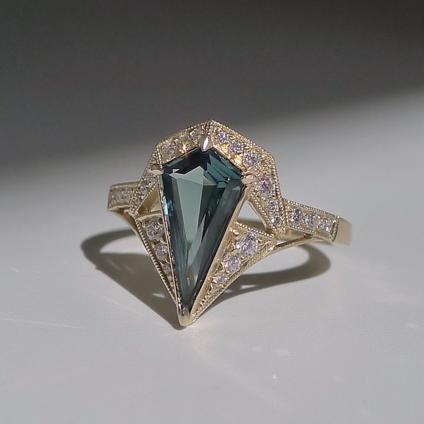 Nemes Ring With Teal Sapphire