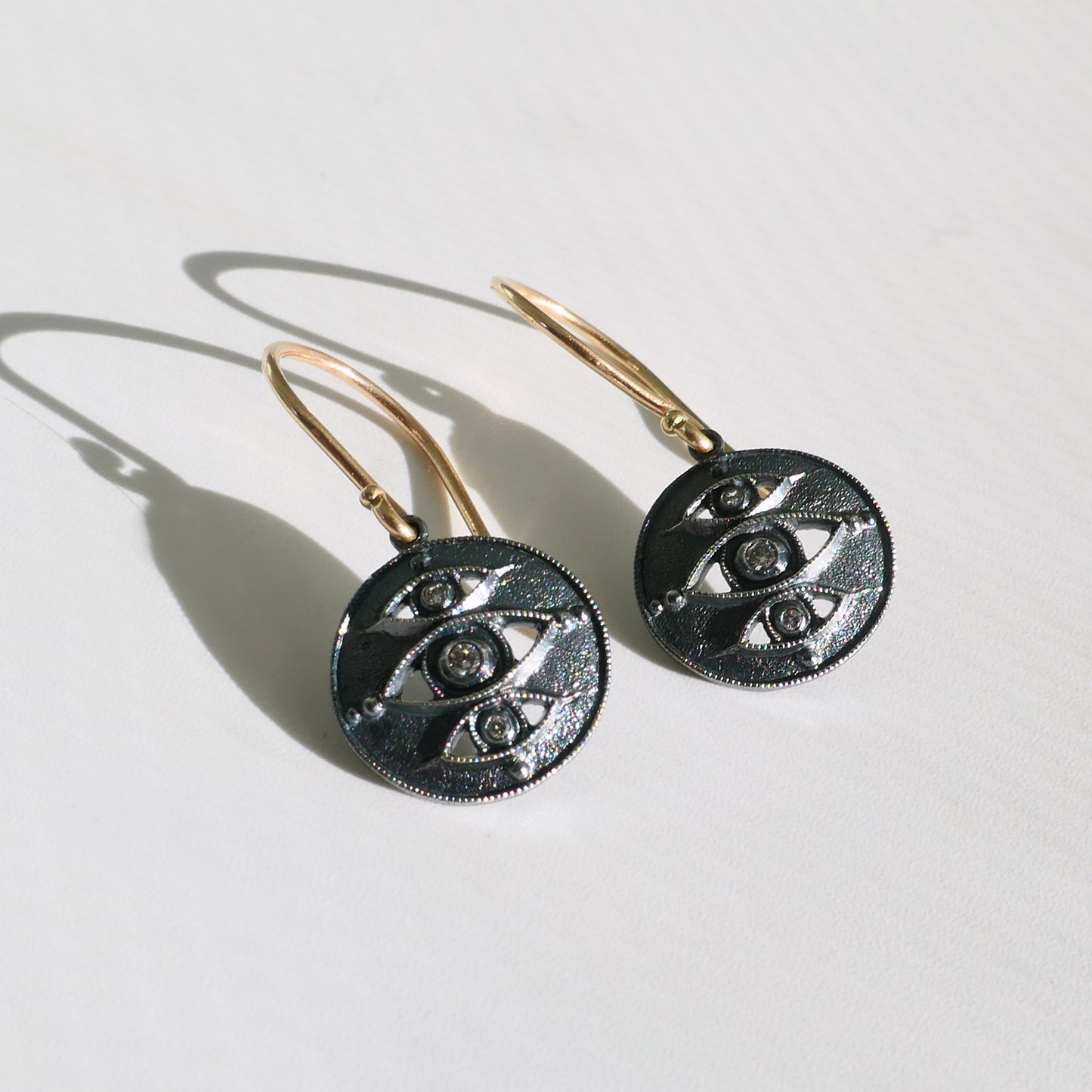 Omnis Drops In Oxidized Silver