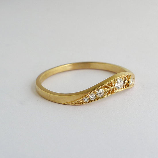 Tori Ring