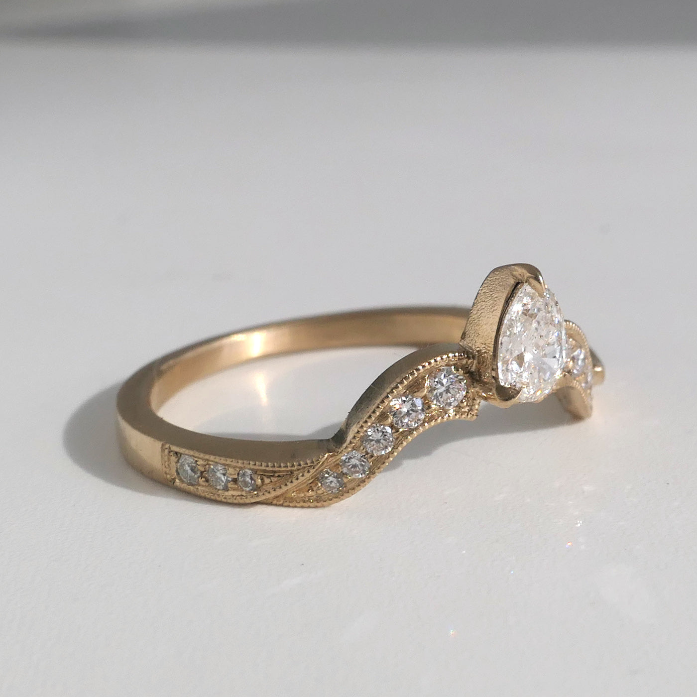 Dianthe Ring