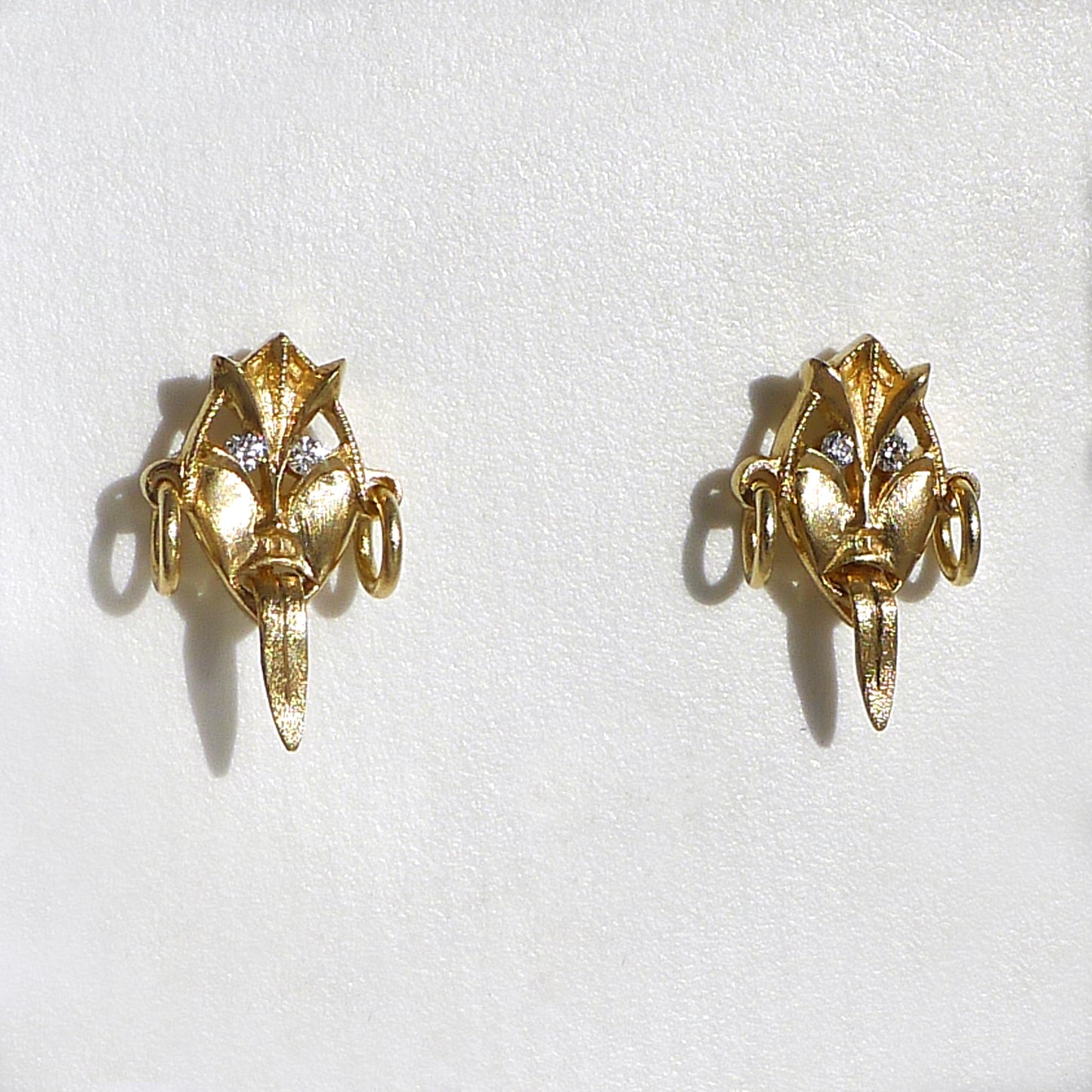 Fera Studs