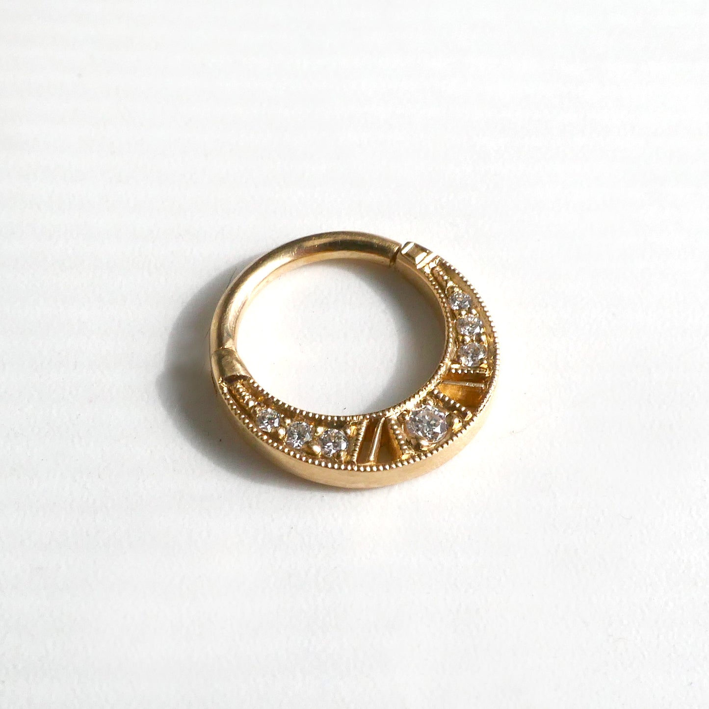 Francesca Hinge Ring
