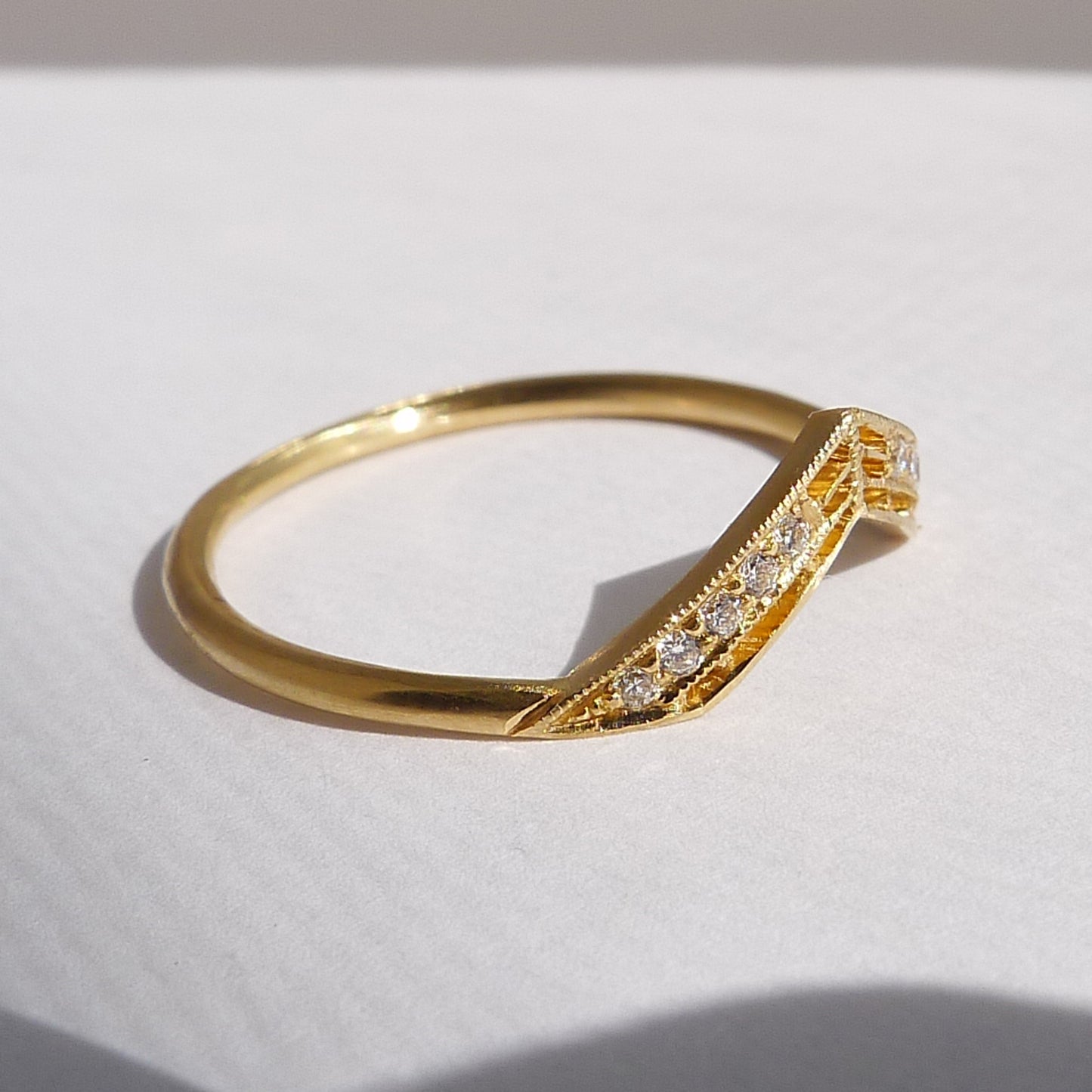 Tectum Ring With Low Point