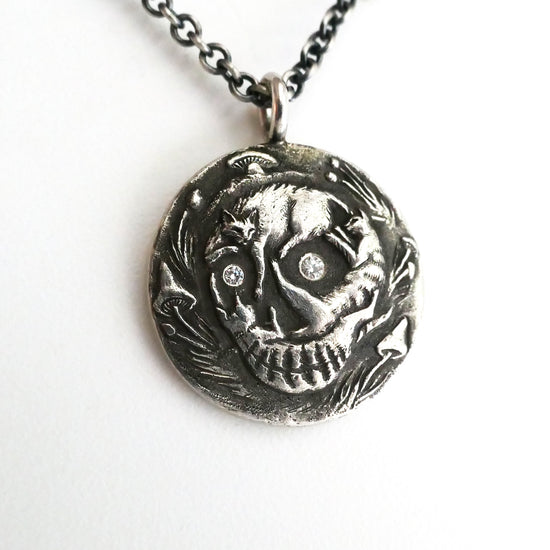 Meowmento Mori Pendant