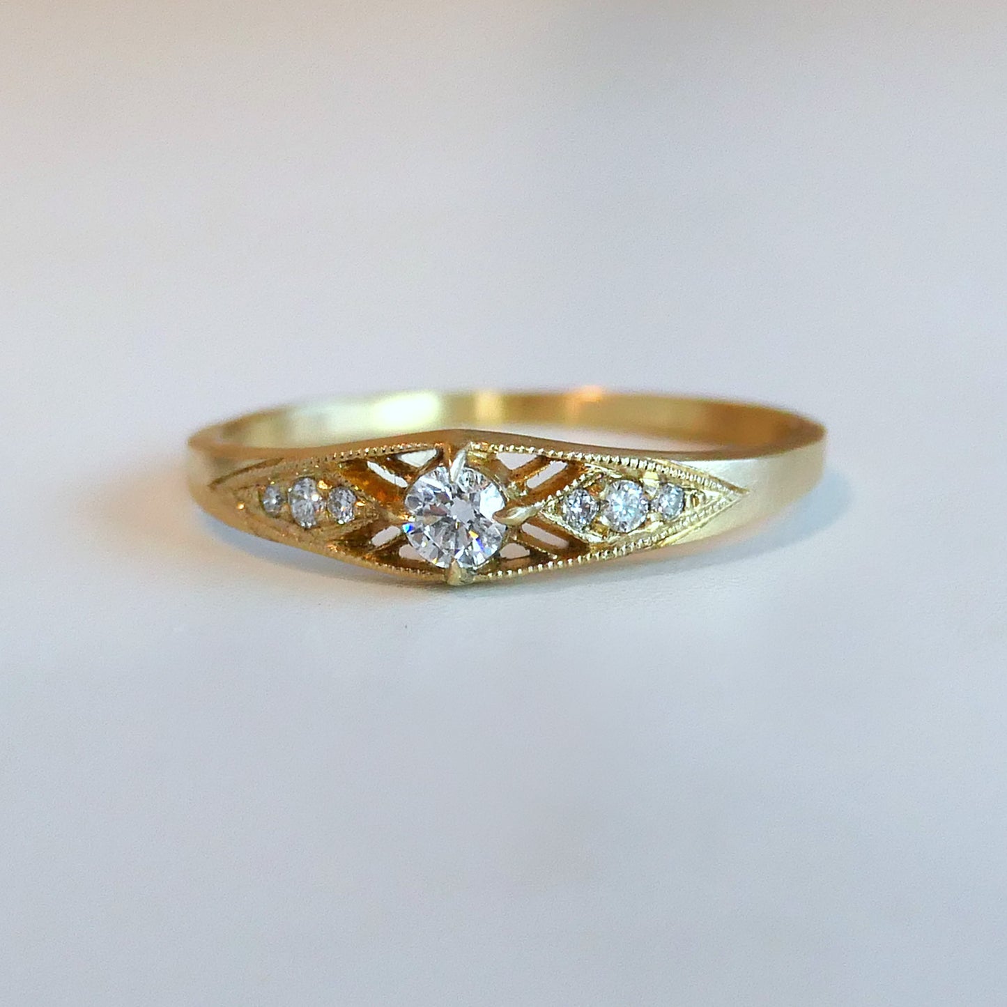 Minima Ring With Tapered Shank