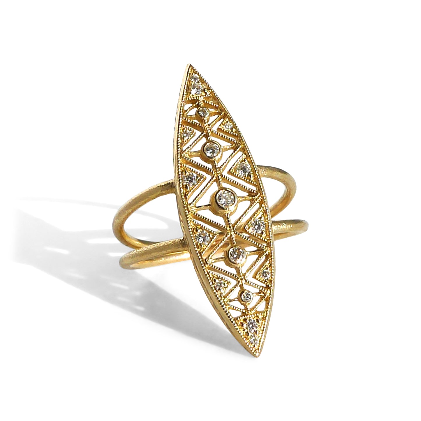 Navette Ring