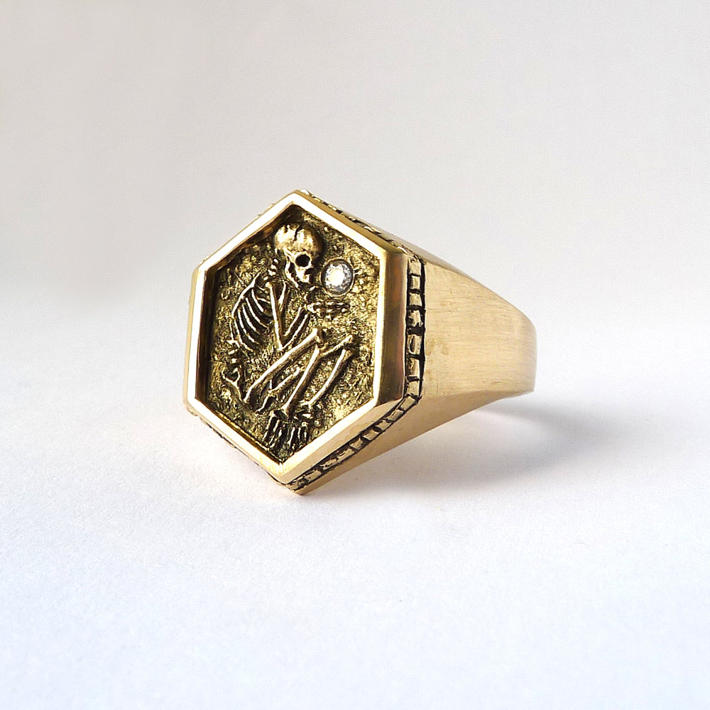 Shallow Grave Ring Gold