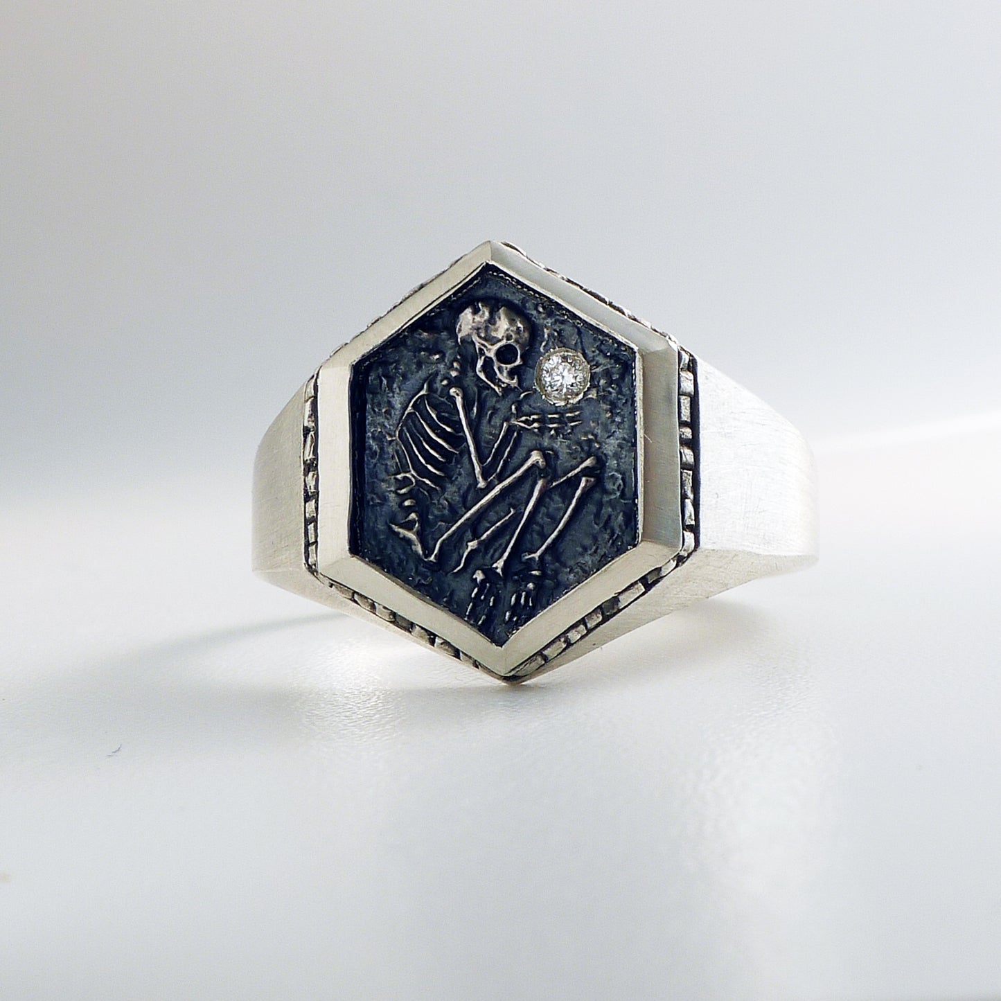 Shallow Grave Ring (silver)