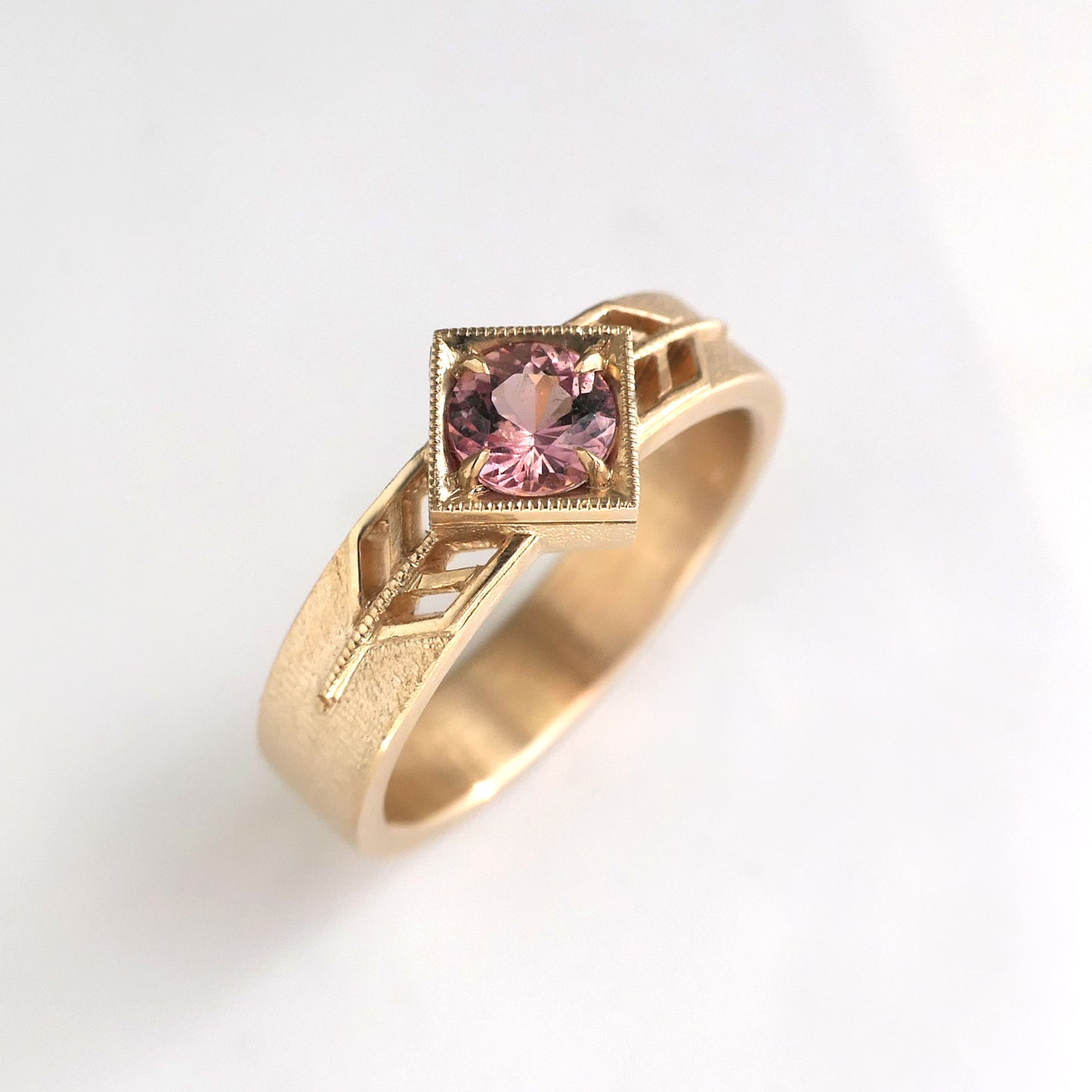 Valle with Padaradscha Sapphire