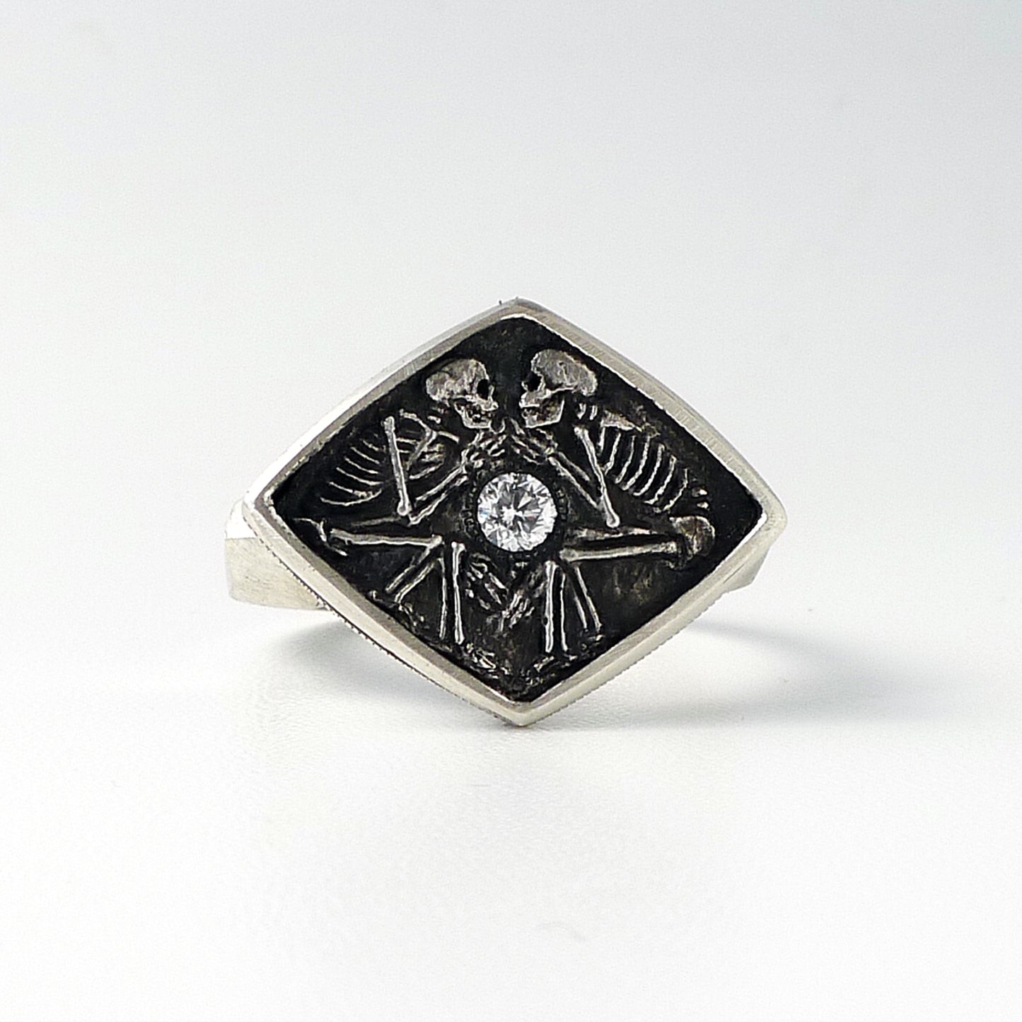 Dulcis Mortem Ring with Oxidized Silver