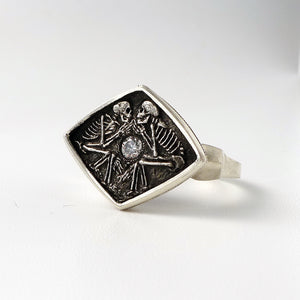 
            
                Load image into Gallery viewer, Dulcis Mortem Ring with Oxidized Silver
            
        