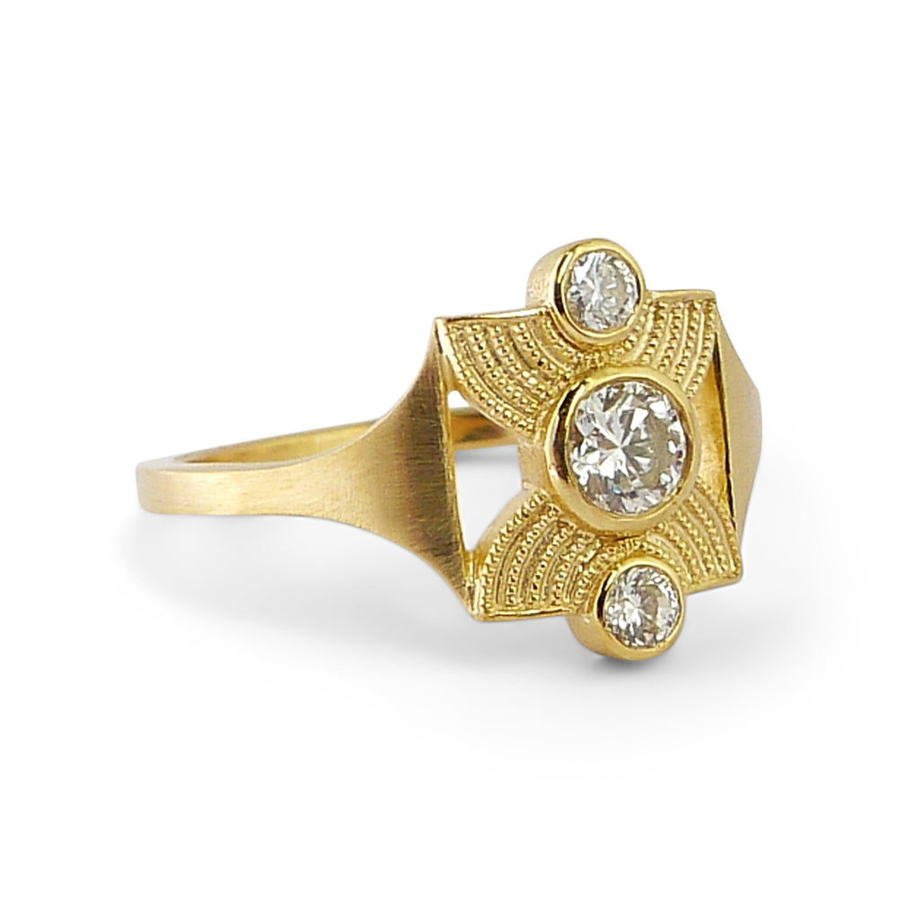Hora Vitrum Ring With White Diamond