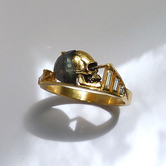 Lux Mori Ring