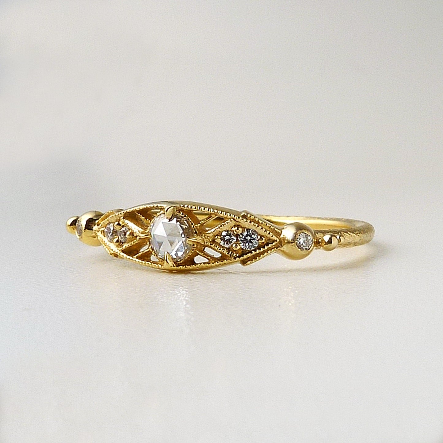 Minima Ring w/ White Diamond Rose Cut