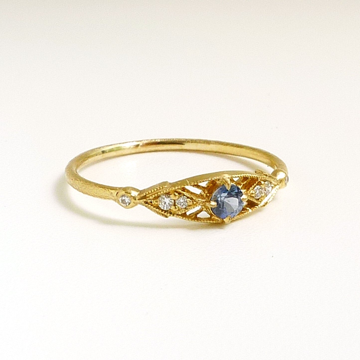 Minima Ring w/ Blue Sapphire