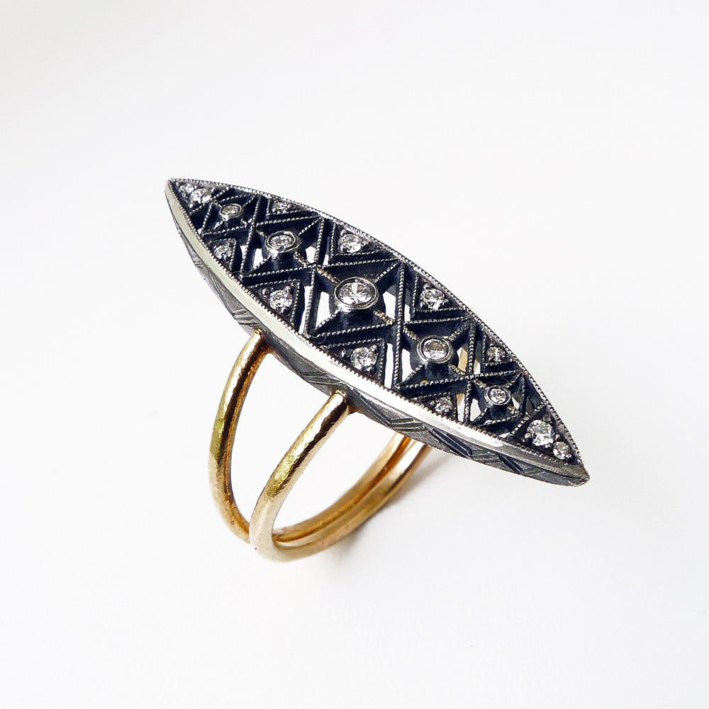 Navette Ring