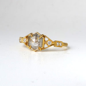 Casia Vestra Ring with Icy Gray Diamond