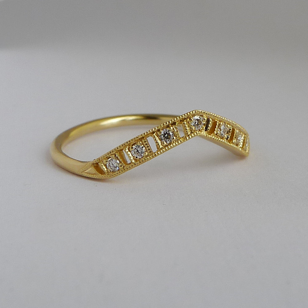 Cassat Ring With Low Point