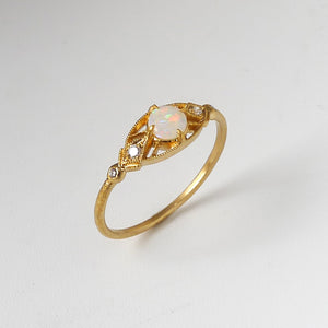 Isadora Ring w/ 4mm Opal Cabochon