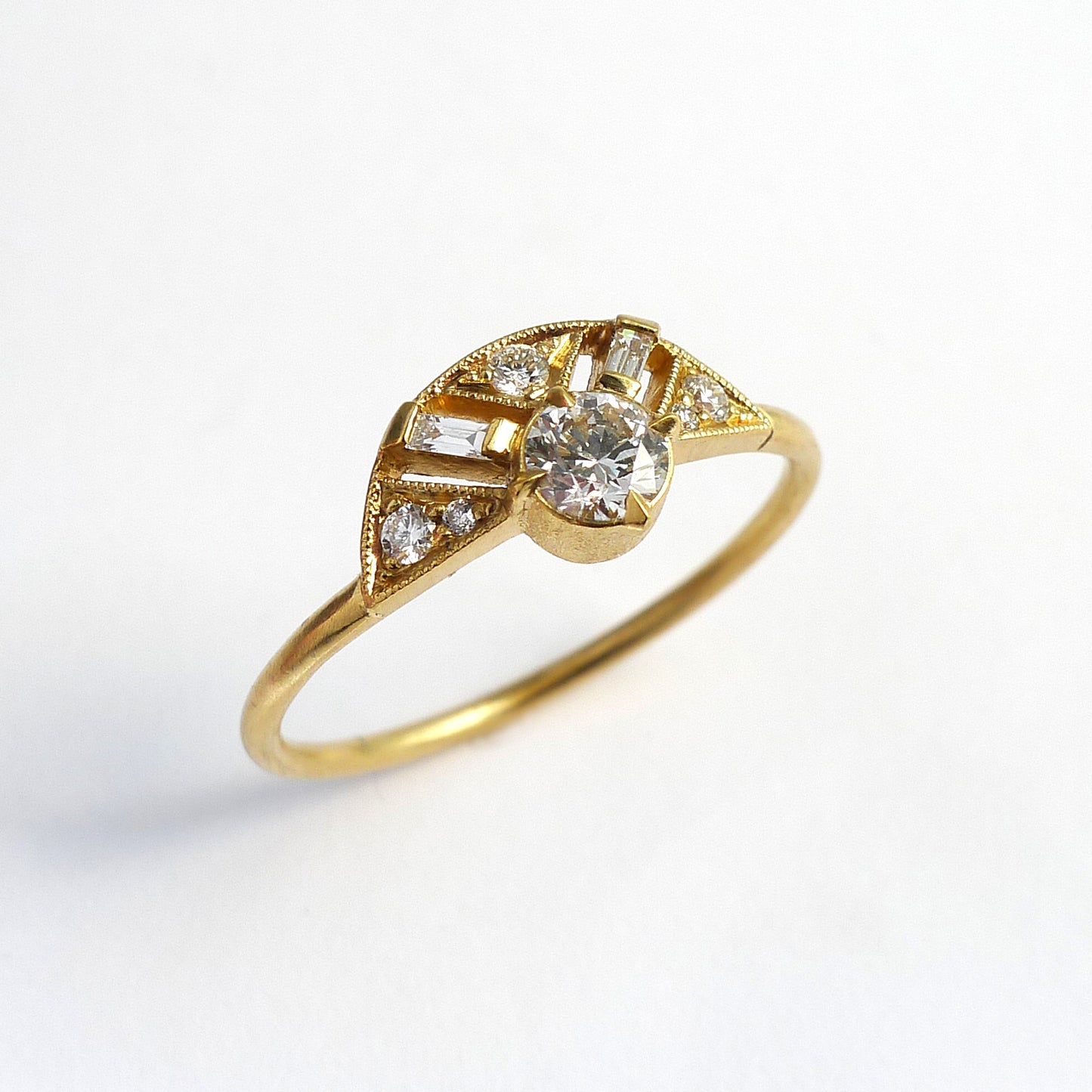 Leanne Ring w/ Diamond Brilliant ( 8 stone)