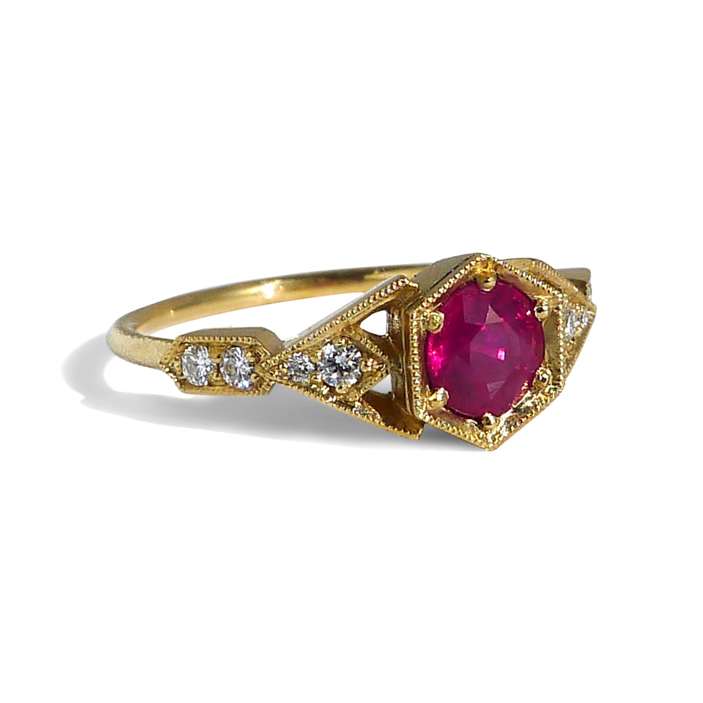 Abris Vestra With 5mm Brilliant Cut Ruby